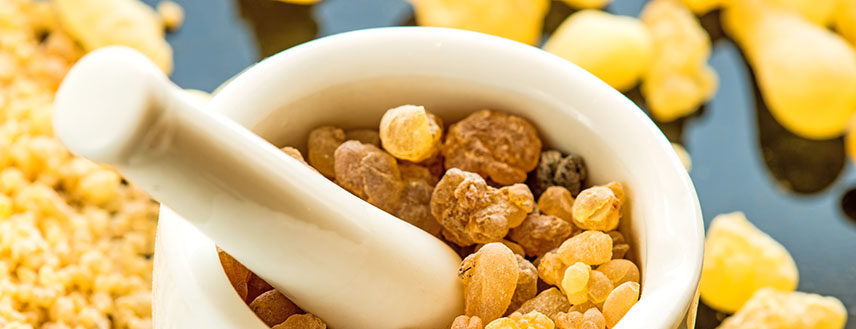 Recent research suggests that natural anti-inflammatory solutions like Boswellia may be beneficial for those suffering from RA.
